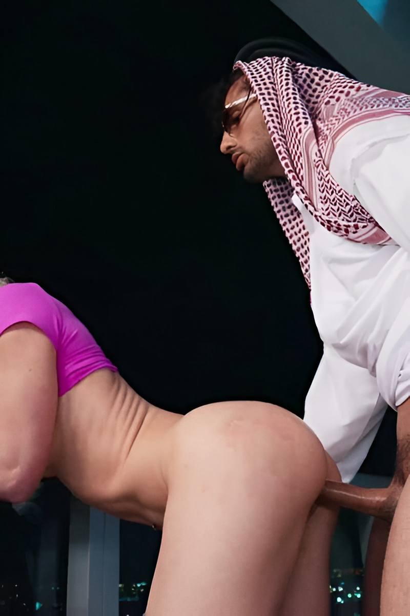 SHEIKH DAT BOOTY
